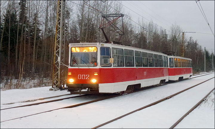 Siberia S Speedy Rocket Tram Which Only Stops Rattling Through Taiga When Cold Hits 58c